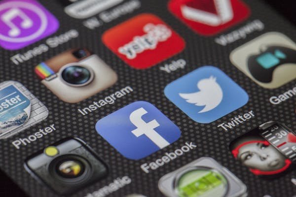 Dynamisez votre présence en ligne avec une agence marketing digital
